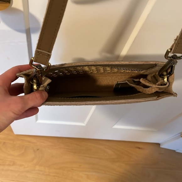 INNE studios Sia Clutch Sling - Picture 3 of 6